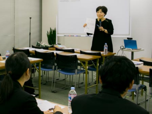 外国人材向け研修サービス（カスタマイズ研修）　ケースで学ぶ日本での働き方
