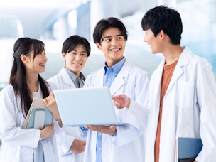 中小規模大学版 総合ランキング 1位北海道科学大学 2位長岡技術科学大学 3位神戸市外国語大学