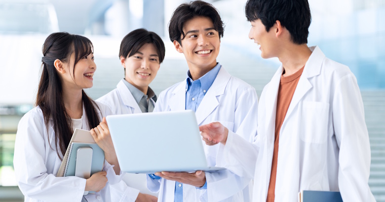 就職力ランキング2026-2027中小規模大学版